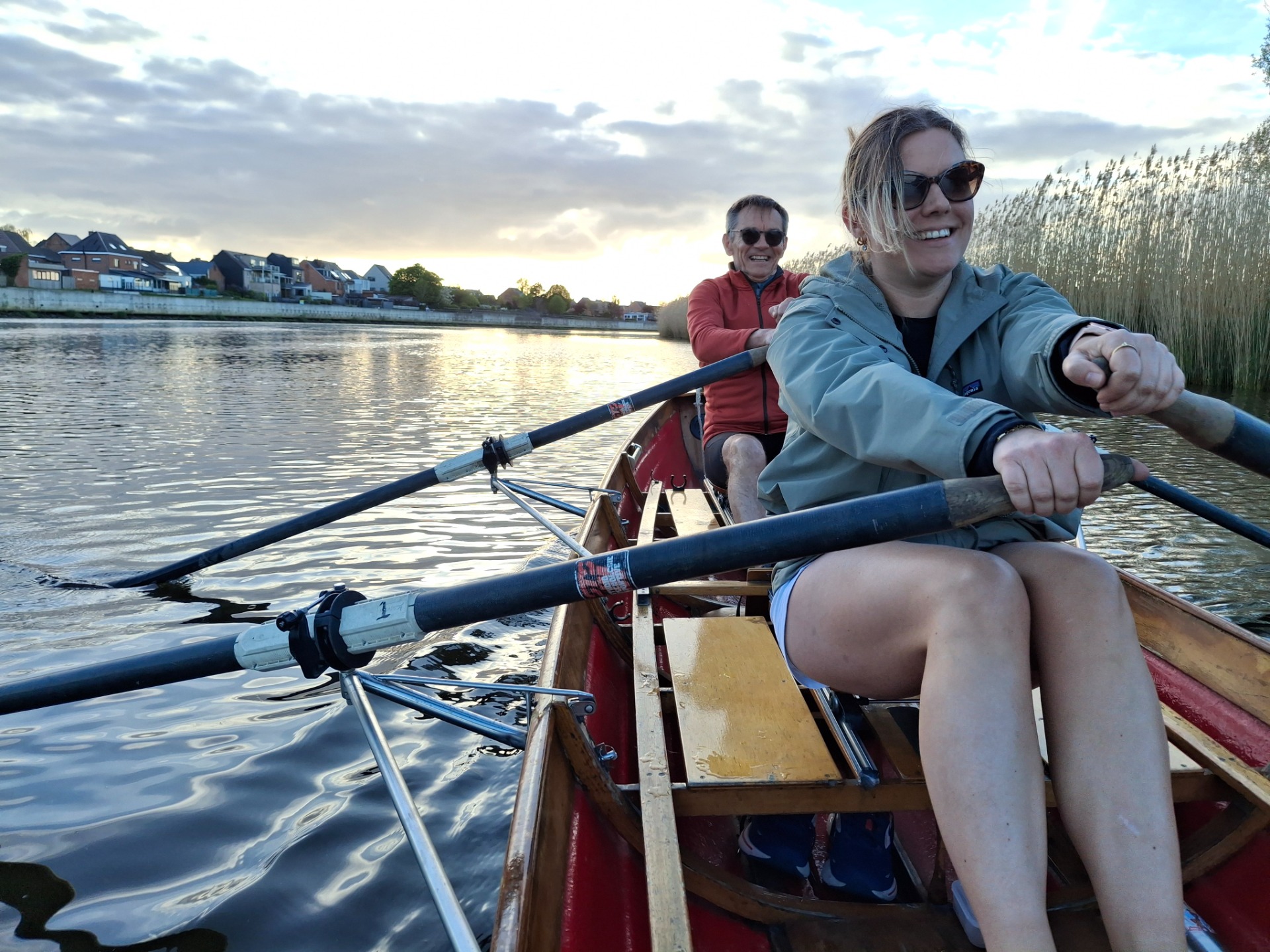 Links Wichelen en rechts Uitbergen